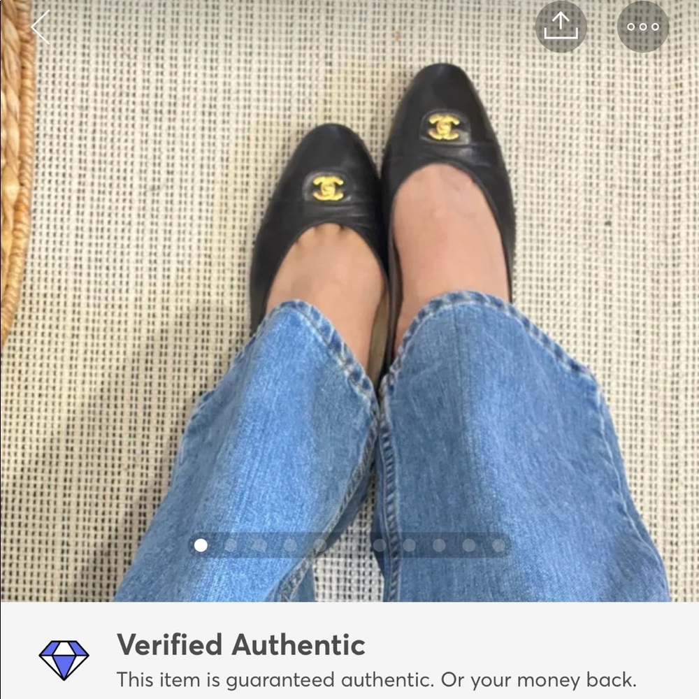 CHANEL CC Turnlock Ballet Flats